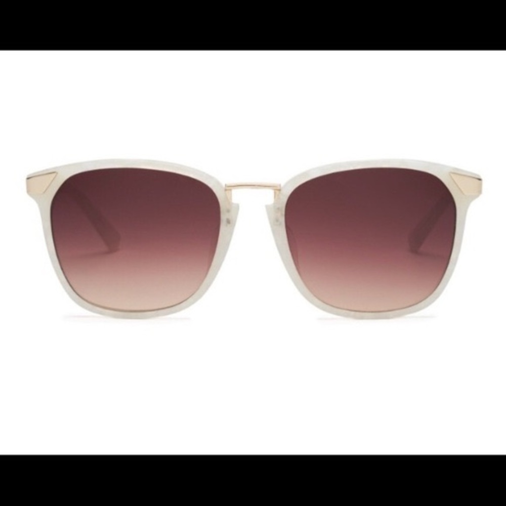 ISO: COVRY VEGA SUNGLAsSES!!!!!!!